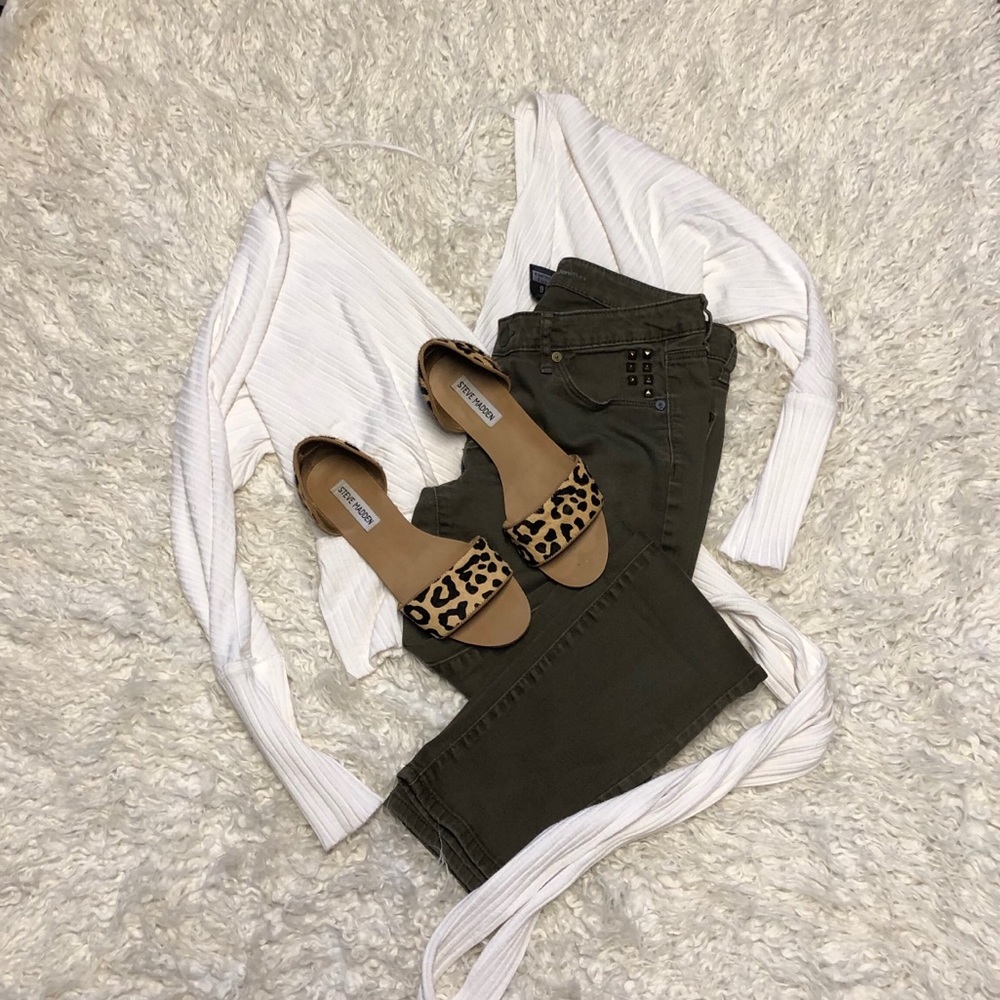 Women’s mossimo olive green pants
